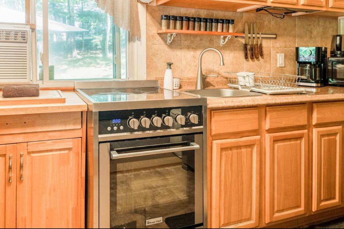 Pocono Cabin With Private Pool At Shawnee Mtn East Stroudsburg Bagian luar foto