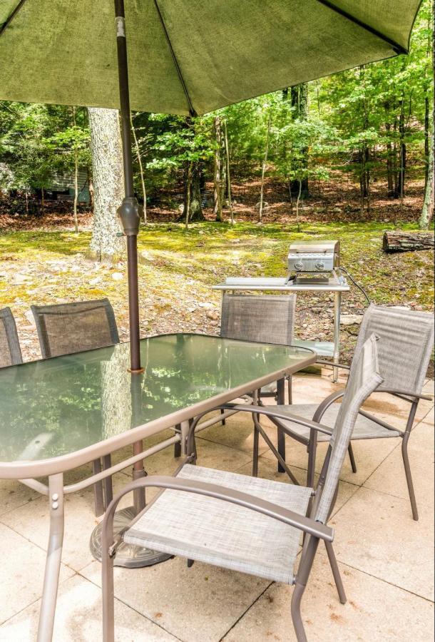 Pocono Cabin With Private Pool At Shawnee Mtn East Stroudsburg Bagian luar foto
