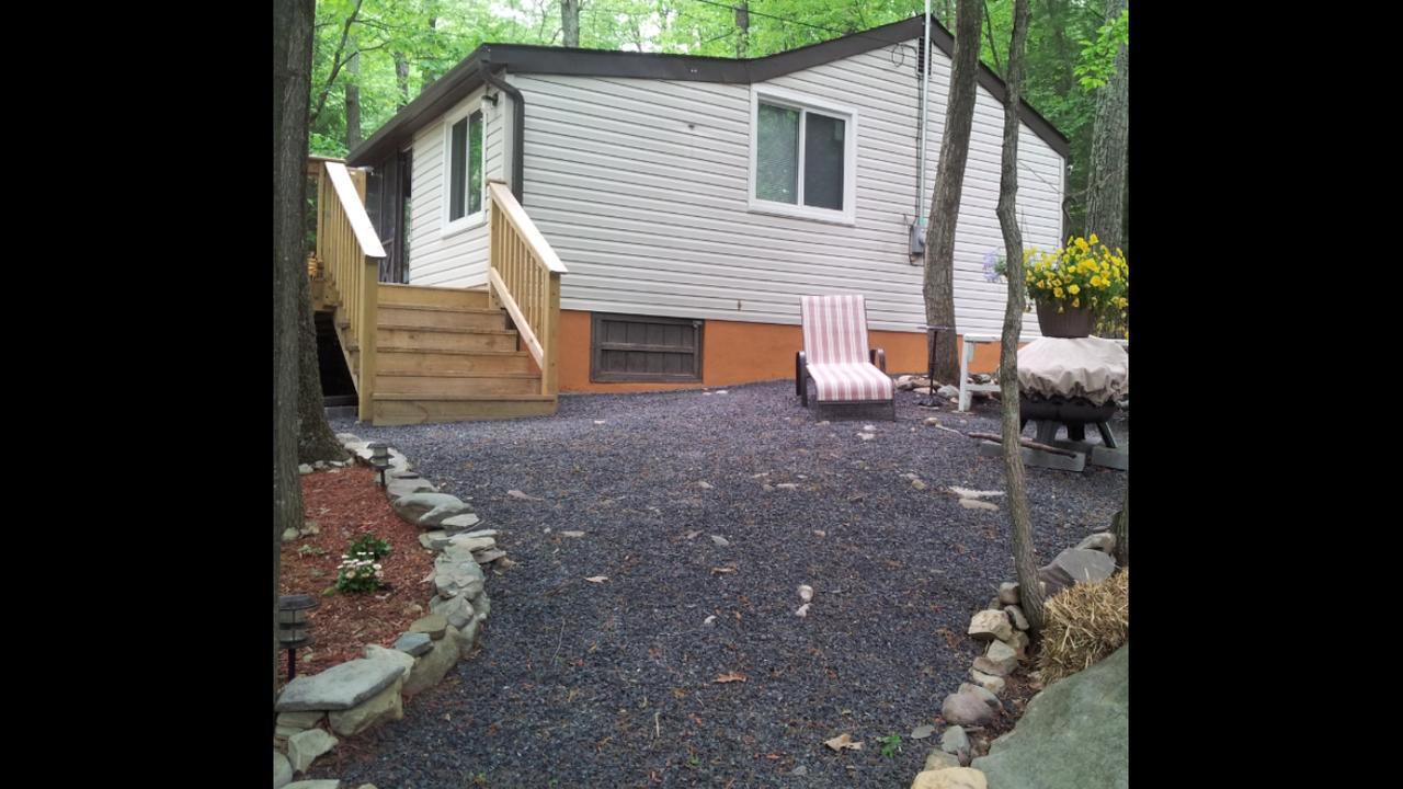 Pocono Cabin With Private Pool At Shawnee Mtn East Stroudsburg Bagian luar foto